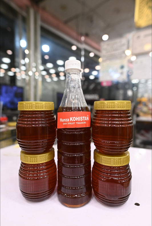 SMALL HONEY BEE. 100% Original Honey Half KG